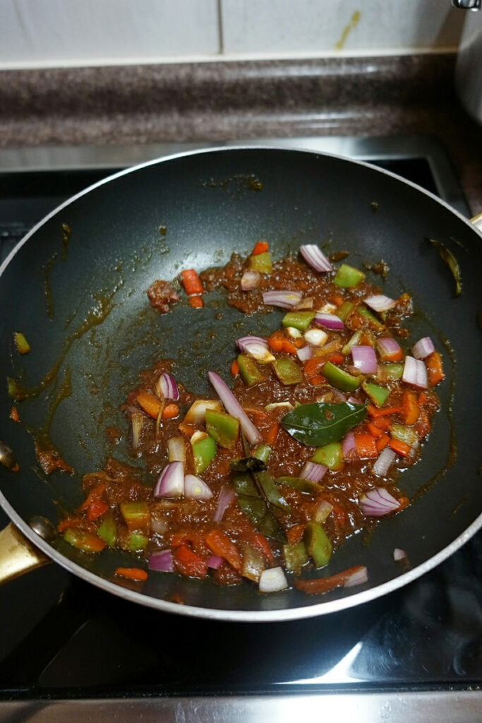 onion tomato masala